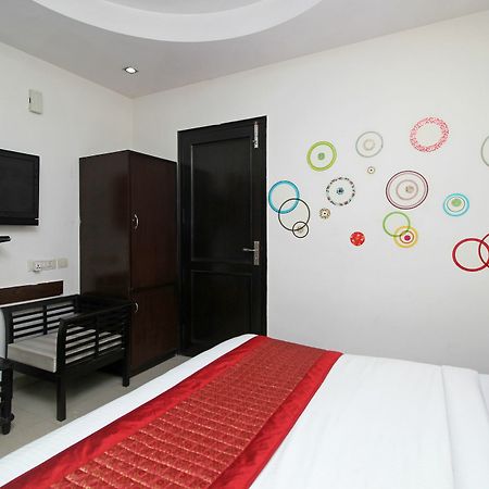 Oyo 9030 Hotel Delhi Airport Plaza New Delhi Exterior foto