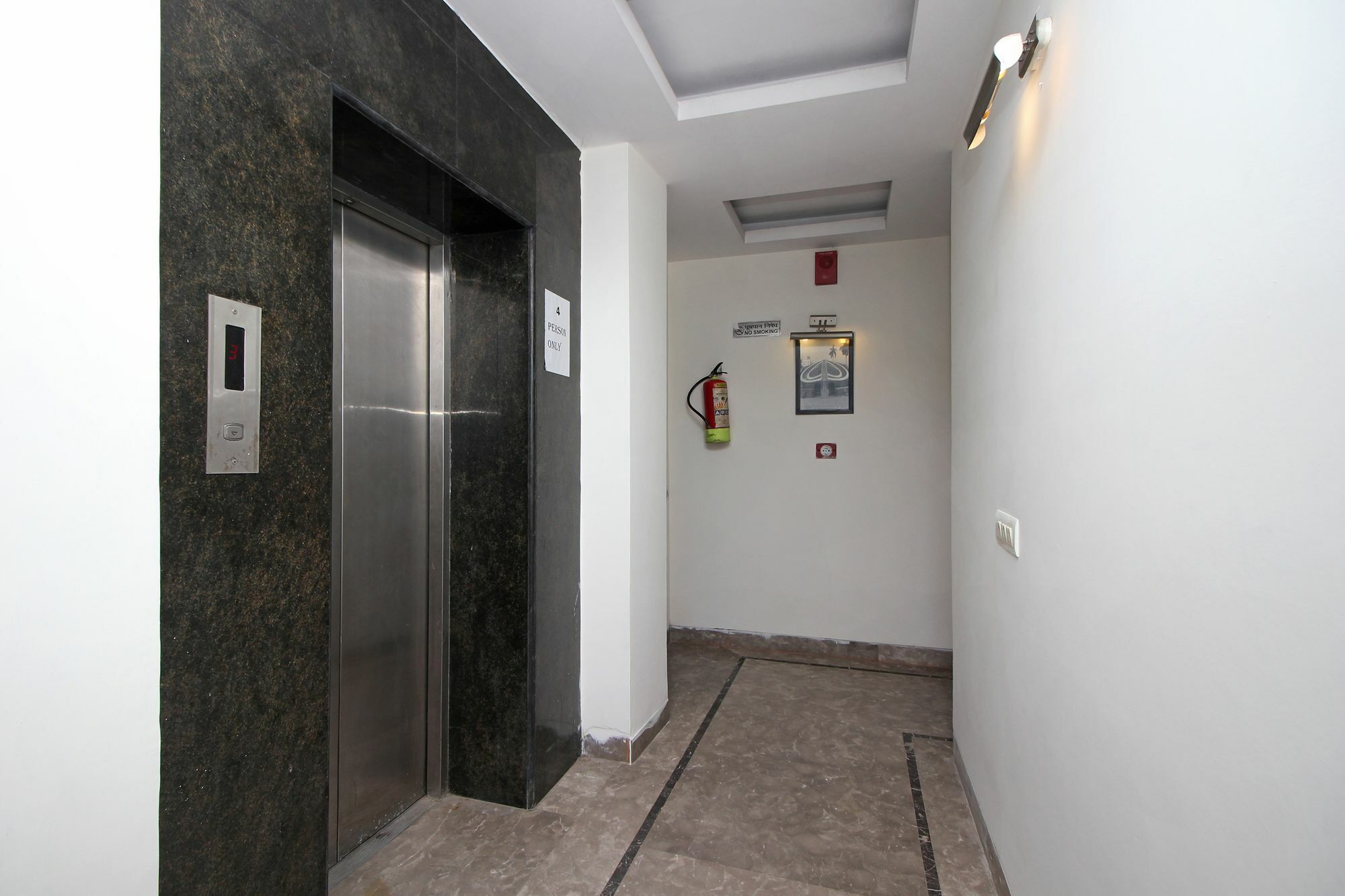 Oyo 9030 Hotel Delhi Airport Plaza New Delhi Exterior foto